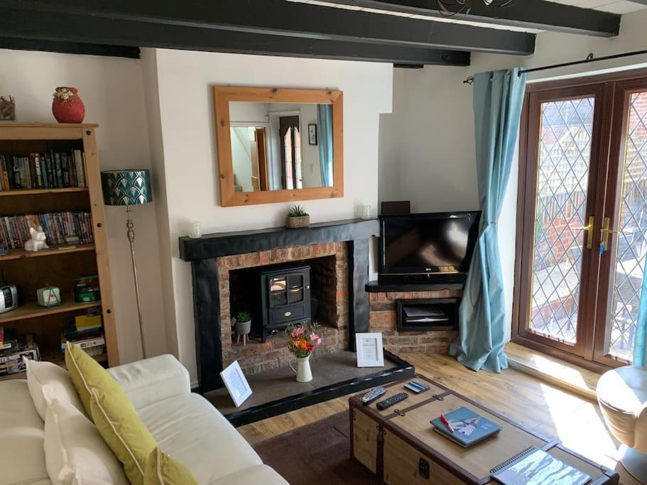 Award Winning Pet Friendly Paddock Cottage ويتبي المظهر الخارجي الصورة