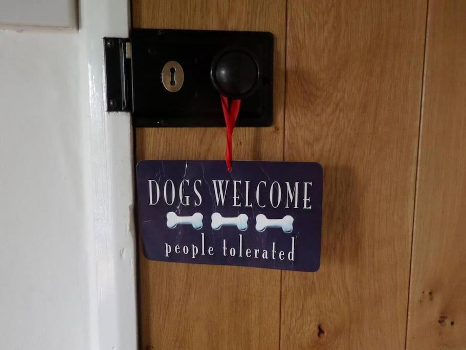 Award Winning Pet Friendly Paddock Cottage ويتبي المظهر الخارجي الصورة